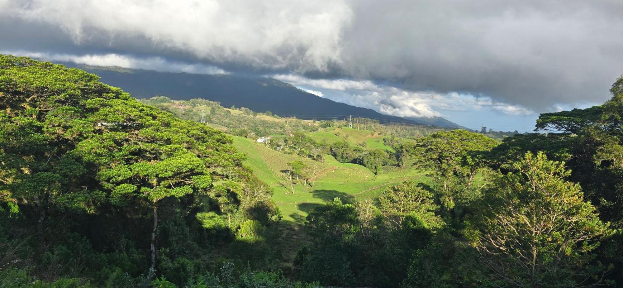 Casa Volcano Panoramic View Vara Blanca  Buitenkant foto